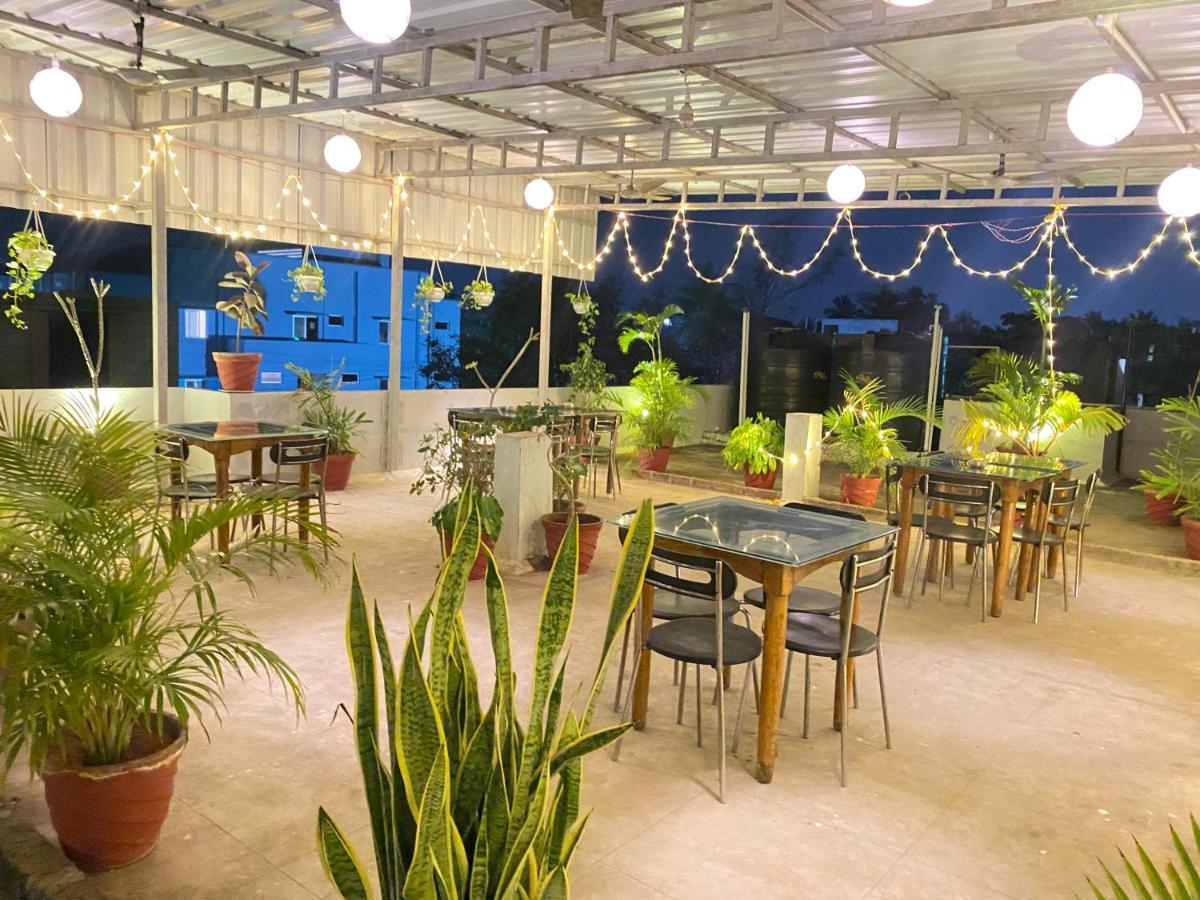 La Paradise Residency Пондичери Екстериор снимка