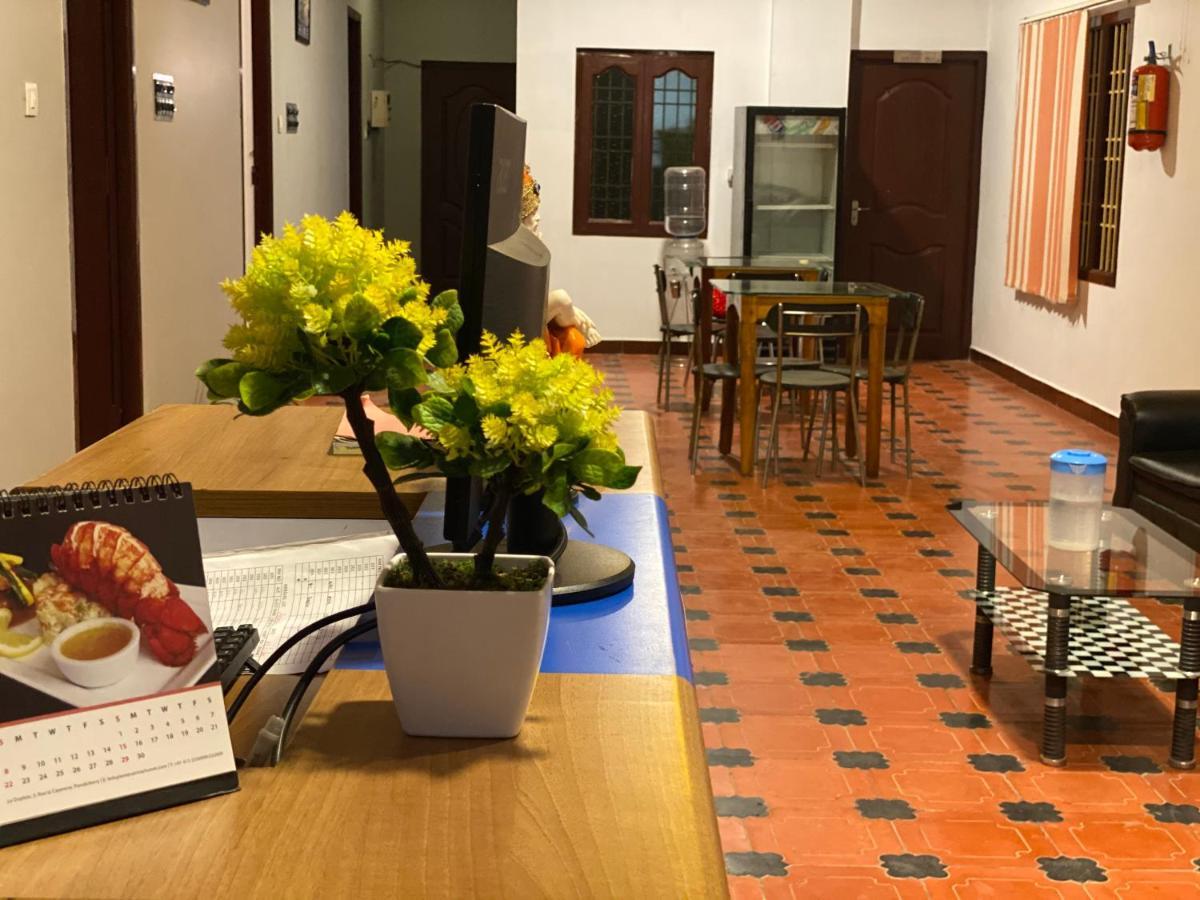 La Paradise Residency Пондичери Екстериор снимка